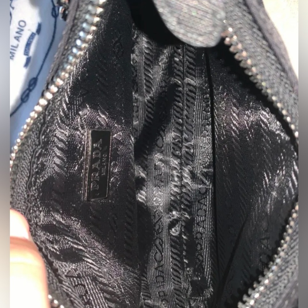 Prada logo Black Nylon Shoulder Bag with Accessories - Picture 11 of 12